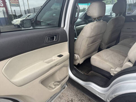 2014 Ford Explorer