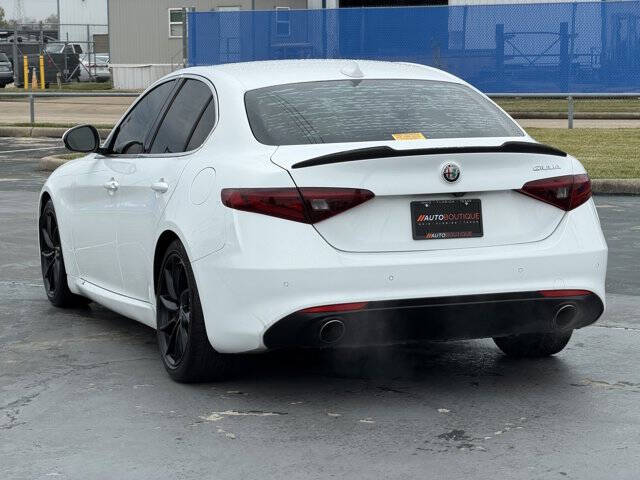 2017 Alfa Romeo Giulia Ti