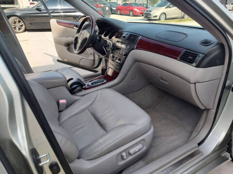 2004 Lexus ES 330