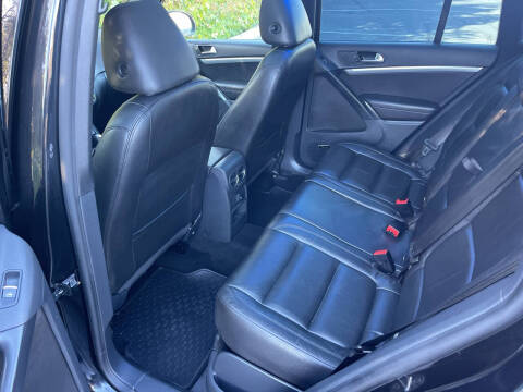 2015 Volkswagen Tiguan R-Line