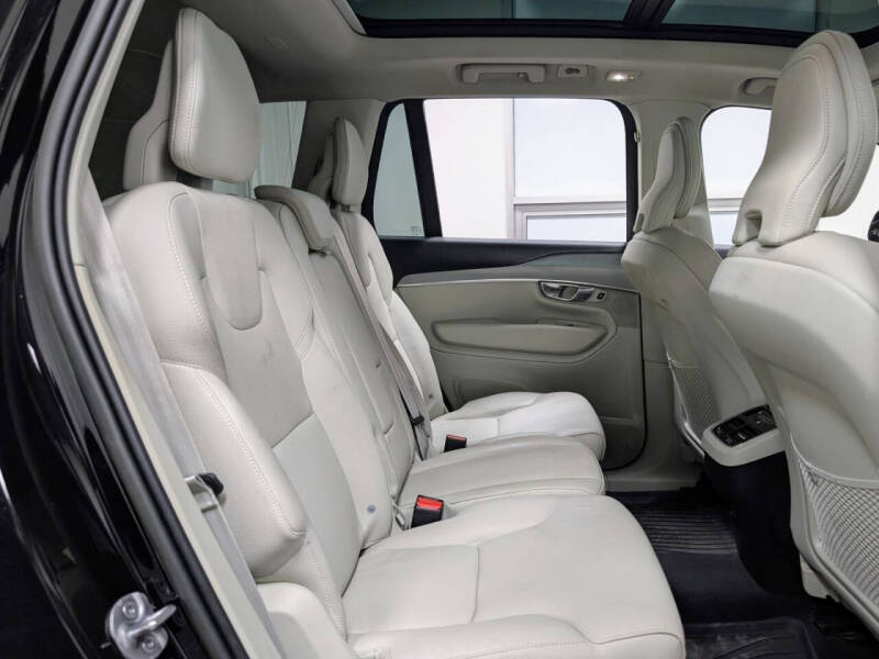 2023 Volvo XC90 B5 Core