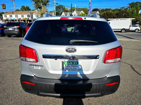 2011 Kia Sorento LX
