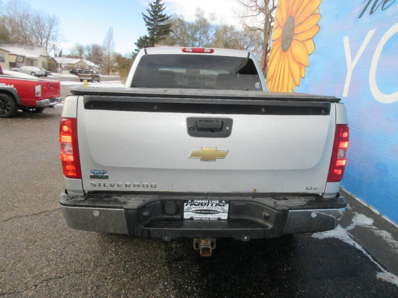 2011 Chevrolet Silverado 1500 LTZ photo 4