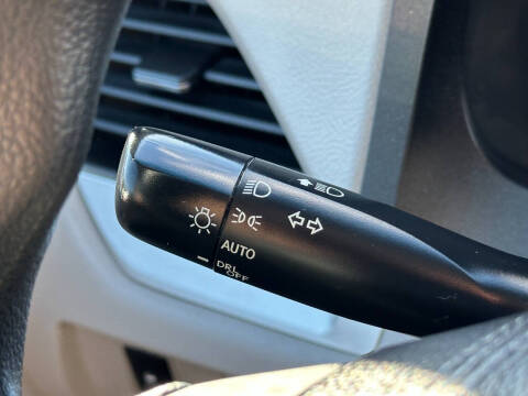 2015 Toyota Sienna LE 8-Passenger