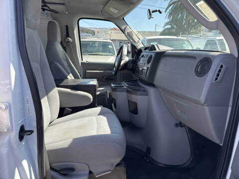 2010 Ford E-Series E-250