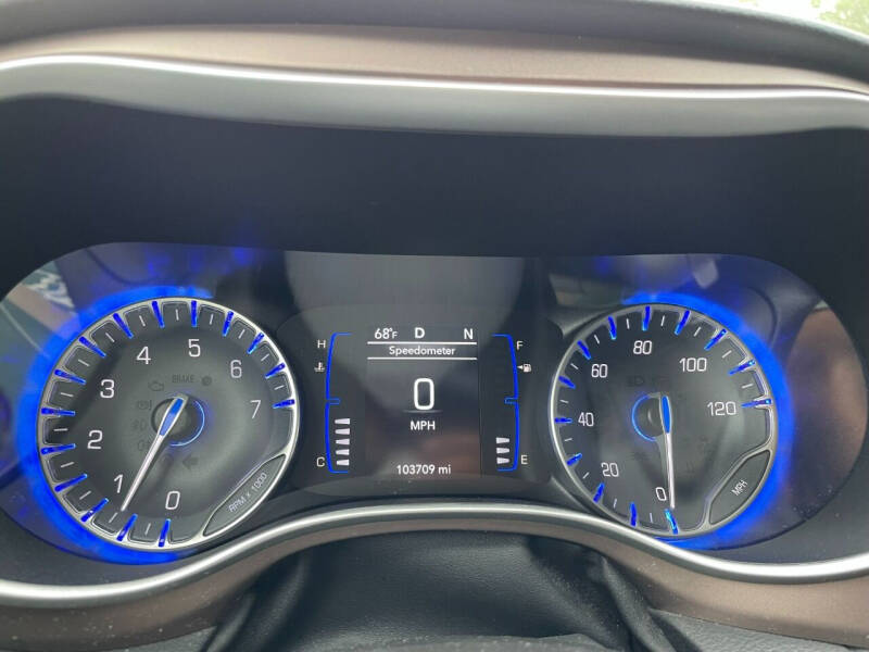 2021 Chrysler Voyager LX