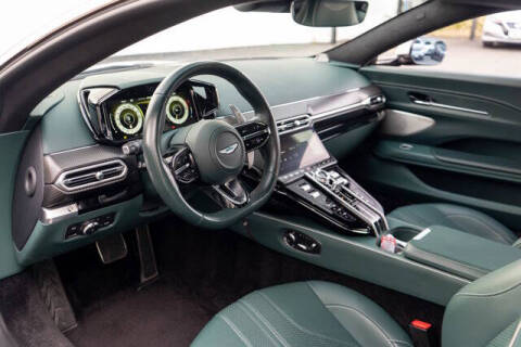 2025 Aston Martin Vantage