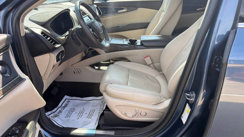 2019 Lincoln Nautilus Reserve