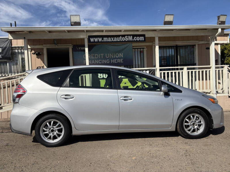 2015 Toyota Prius v