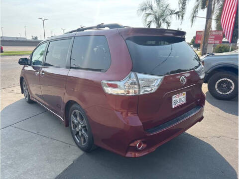 2017 Toyota Sienna