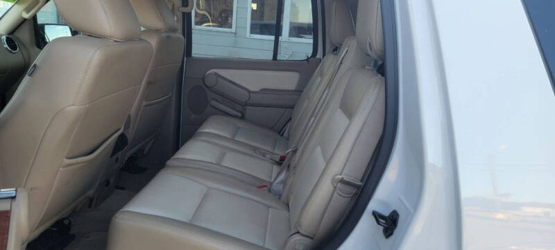 2010 Ford Explorer Eddie Bauer