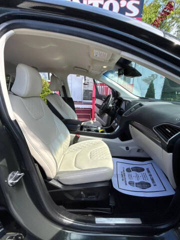 2023 Ford Edge Titanium