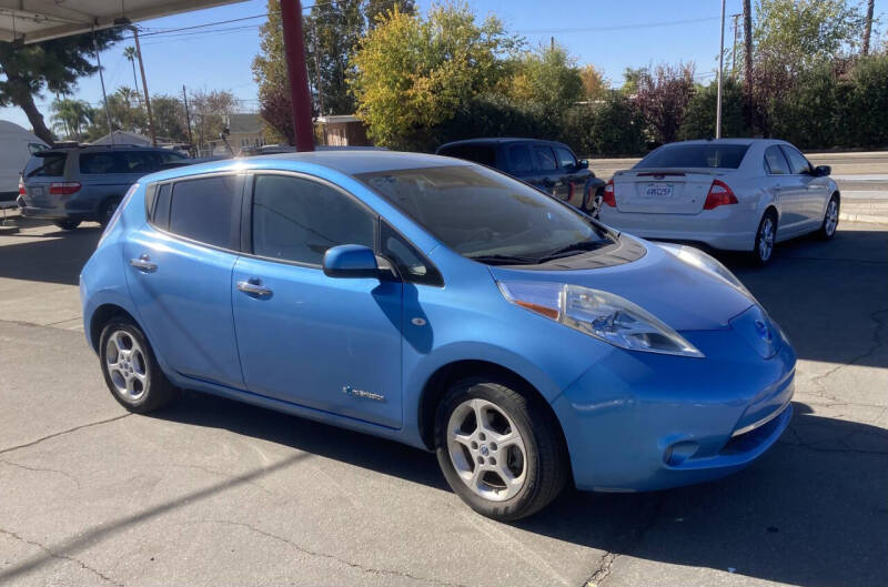 2011 Nissan LEAF SL photo 3