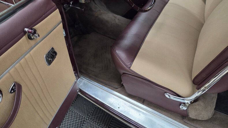 1947 Lincoln Continental