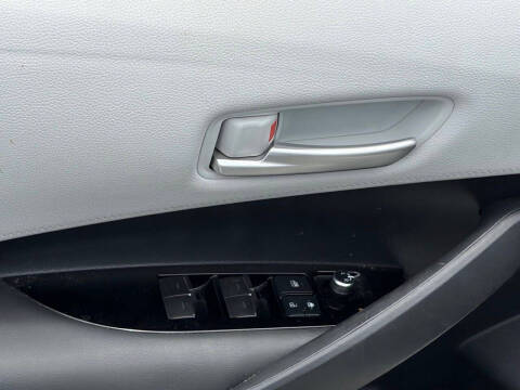 2019 Toyota Corolla Hatchback SE