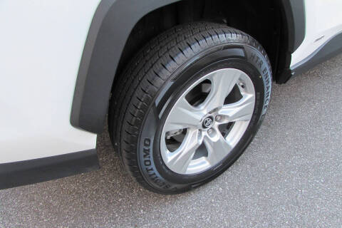 2020 Toyota RAV4 Hybrid LE