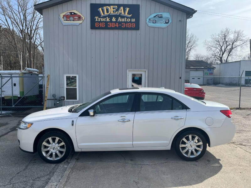 2010 Lincoln MKZ for sale at IDEAL TRUCK & AUTO LLC in Coopersville MI
