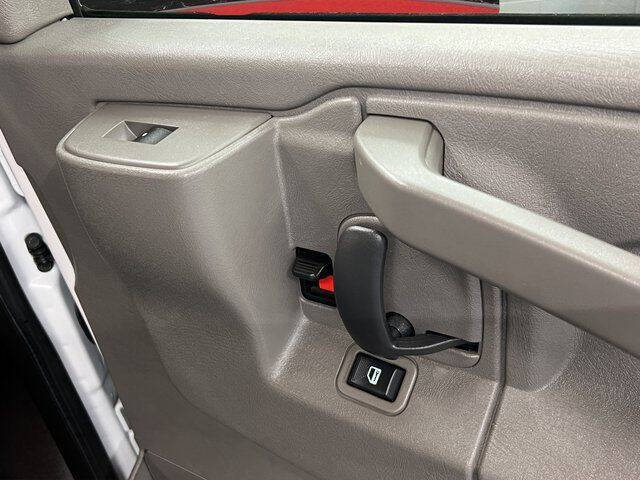 2021 GMC Savana 2500
