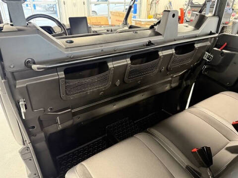 2025 Segway UT10 CREW