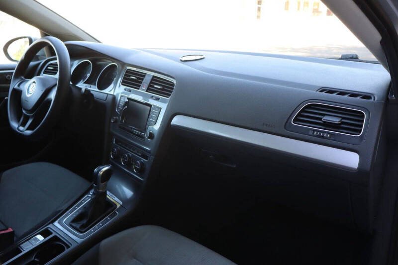 2015 Volkswagen e-Golf Limited Edition