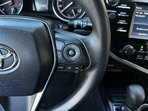 2019 Toyota Camry LE