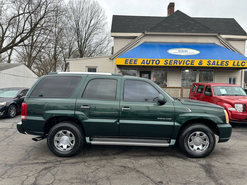 2002 Cadillac Escalade for sale at EEE AUTO SERVICES AND SALES LLC in Cincinnati OH