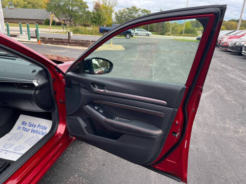 2023 Nissan Altima 2.5 SR