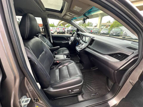 2017 Toyota Sienna