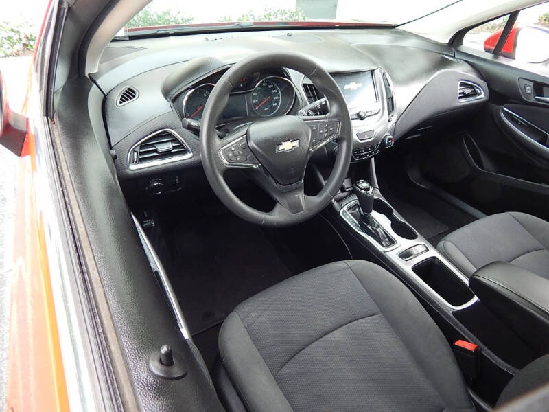 2017 Chevrolet Cruze LT Auto