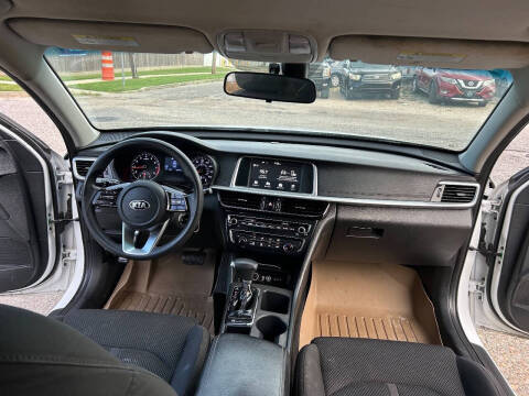 2019 Kia Optima LX