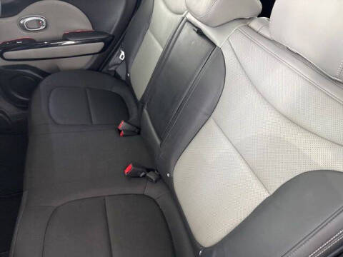 2017 Kia Soul +