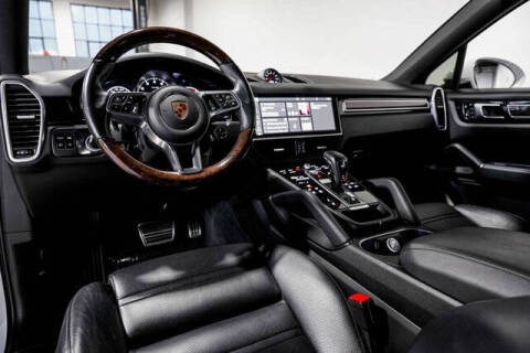 2020 Porsche Cayenne S Coupe