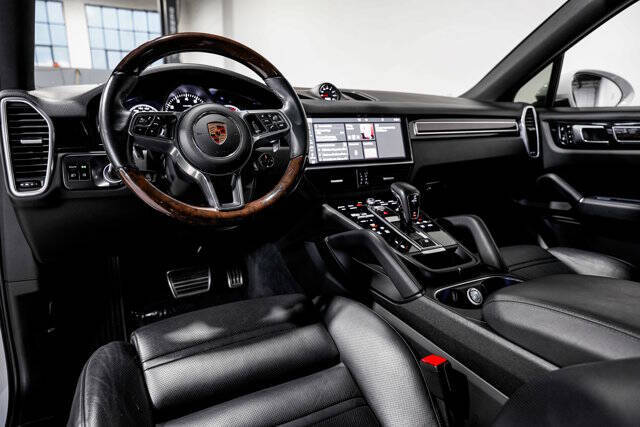 2020 Porsche Cayenne S Coupe