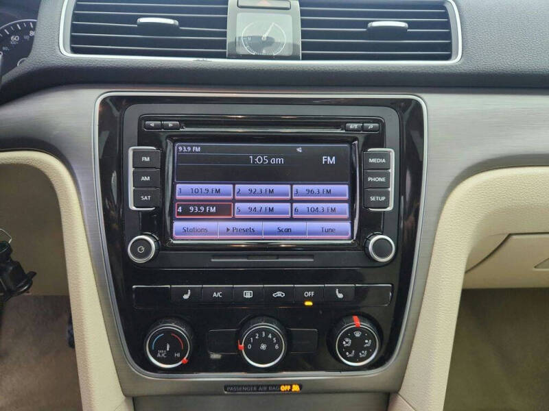 2014 Volkswagen Passat