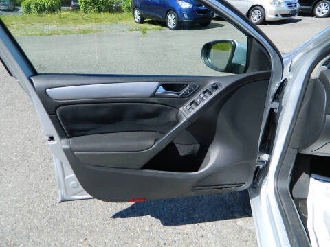 2013 Volkswagen Golf 2.5L PZEV