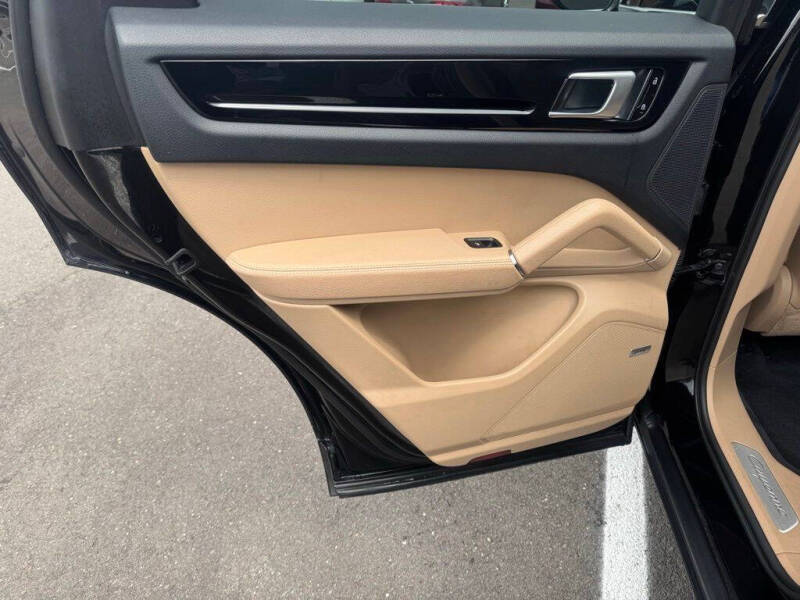 2019 Porsche Cayenne S