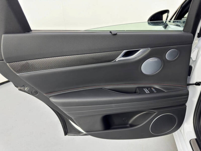 2025 Genesis G80 3.5T Sport Prestige