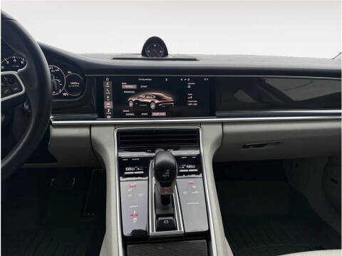 2017 Porsche Panamera 4S