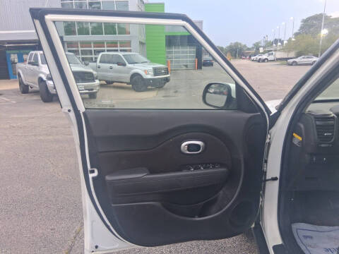 2018 Kia Soul +