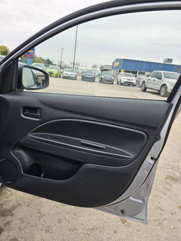 2018 Mitsubishi Mirage ES