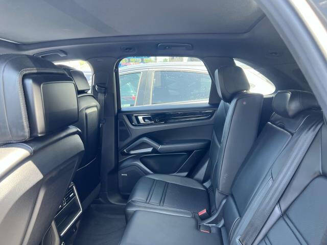 2023 Porsche Cayenne