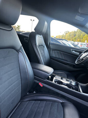 2020 Ford Edge ST Line