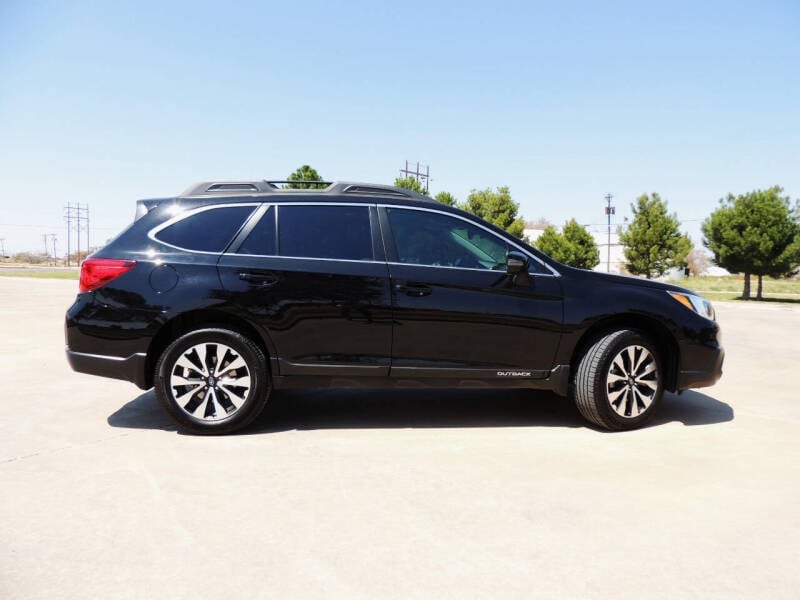 2017 Subaru Outback Limited photo 4