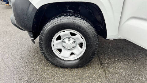 2019 Toyota Tacoma SR