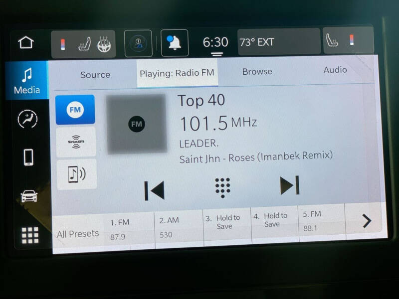 2024 Chrysler Voyager LX