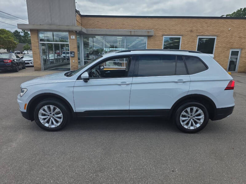 2019 Volkswagen Tiguan S's photo