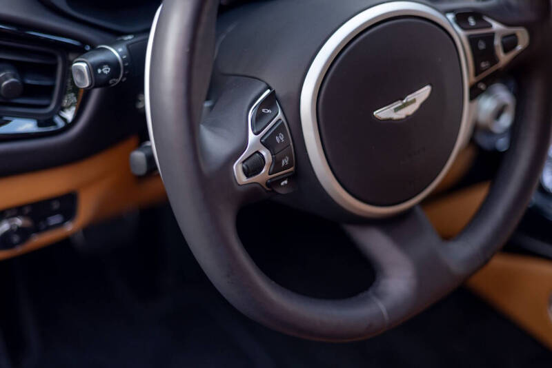 2023 Aston Martin Vantage