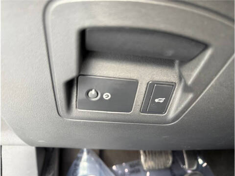 2021 Land Rover Range Rover Velar P400 R-Dynamic HSE