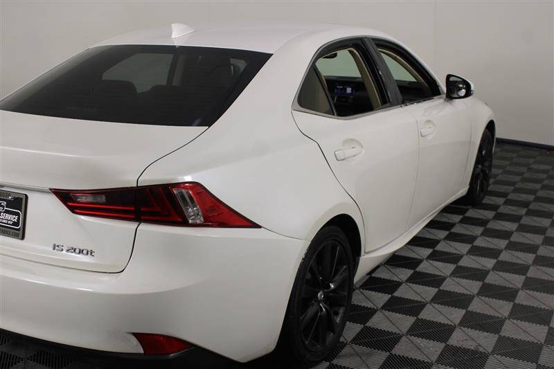 2016 Lexus IS 200t