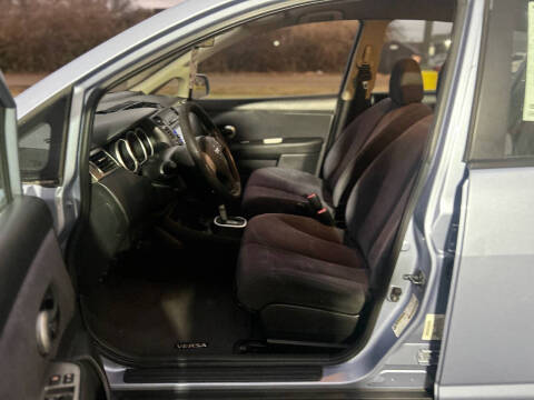 2009 Nissan Versa 1.8 SL